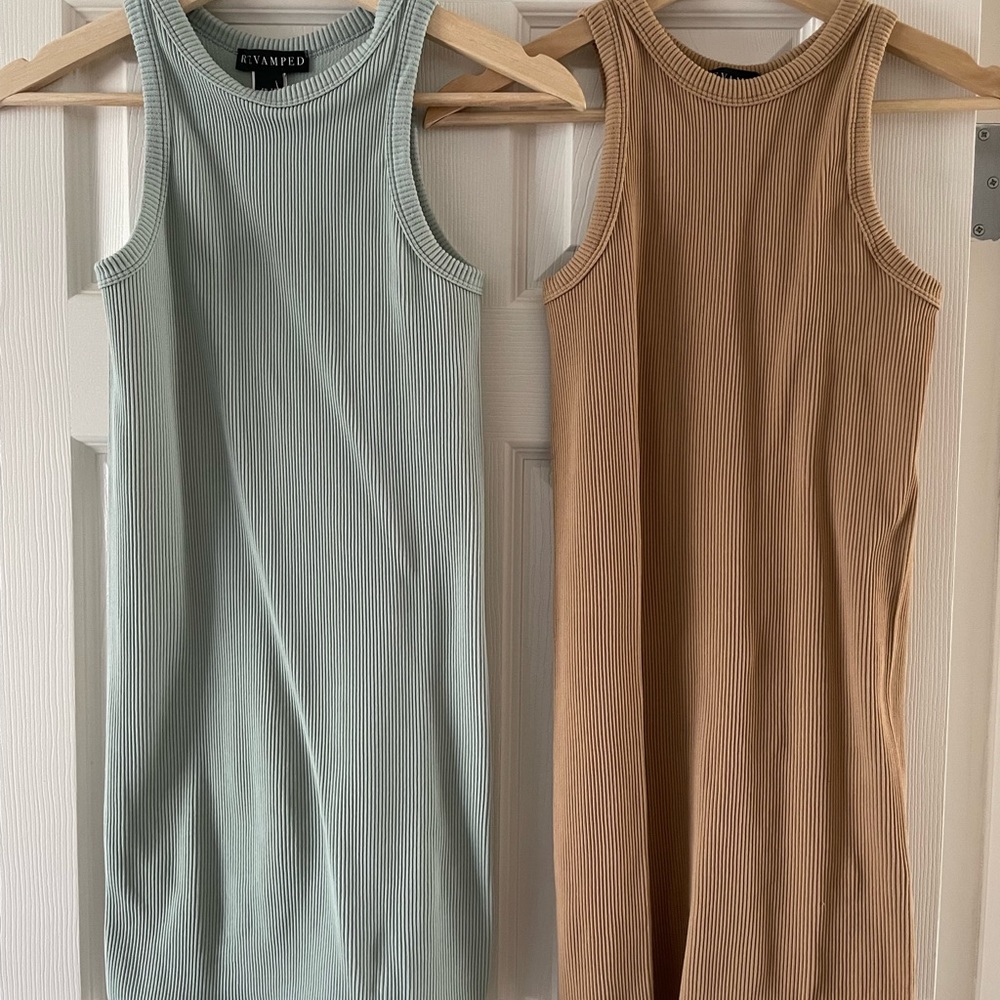 Size s/m high neck MIDI DRESSES